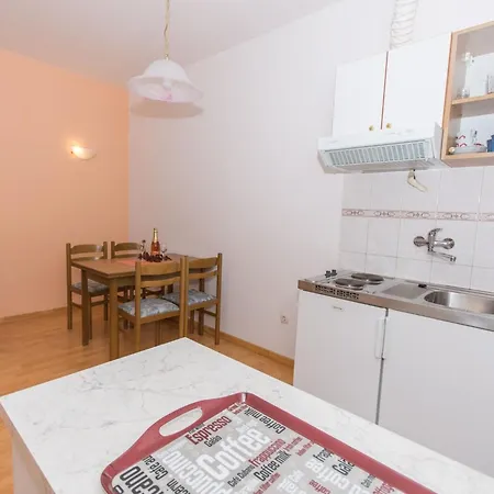 Apartment Masteli - One Bedroom With Balcony And Sea View Br 1 Trogir
