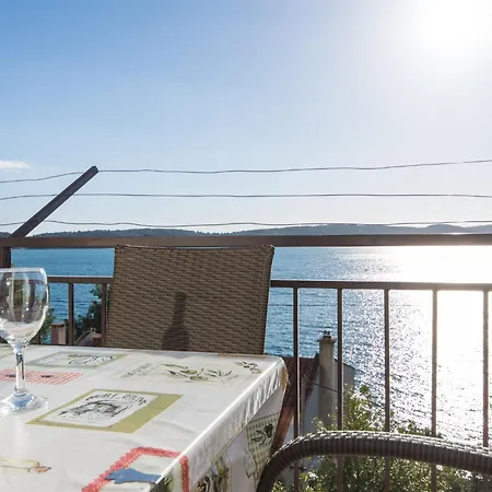 Masteli - One Bedroom With Balcony And Sea View Br 1 Trogir