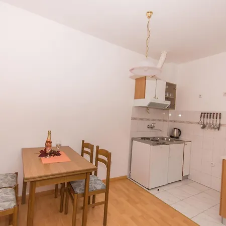 Masteli - One Bedroom With Balcony And Sea View Br 1